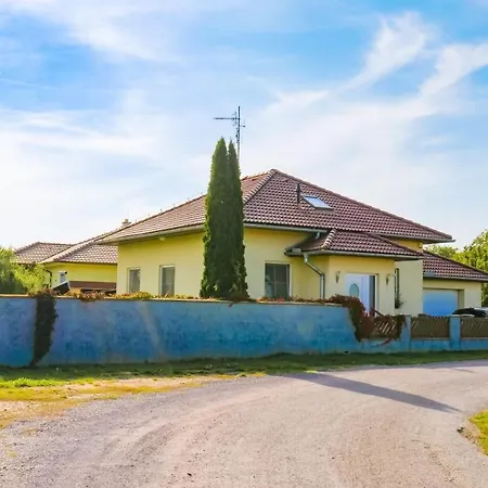 V Suchohrdlech - Znojmo Villa